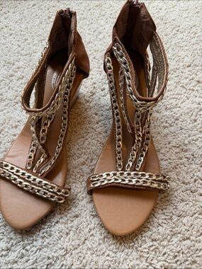 Women's Tan Chain-Trim Gladiator Sandals